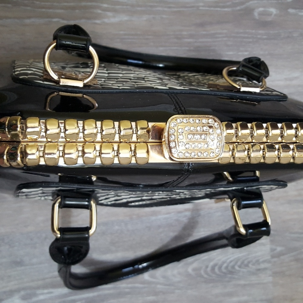 Purse - Picture 4 of 6